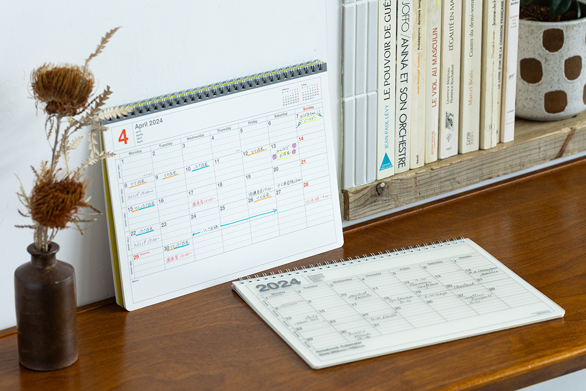 仕事や家族のスケジュール管理に！持ち運べるカレンダー手帳「ノートブックカレンダー」の便利な使い方