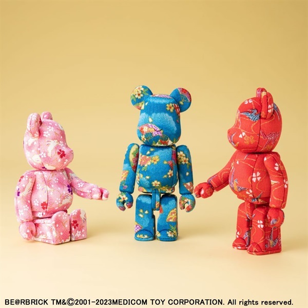 WEB限定カラー 柿沼人形・木目込み×BE@RBRICK 紅緋 キャラクターグッズ - presenze.ofmconv.net