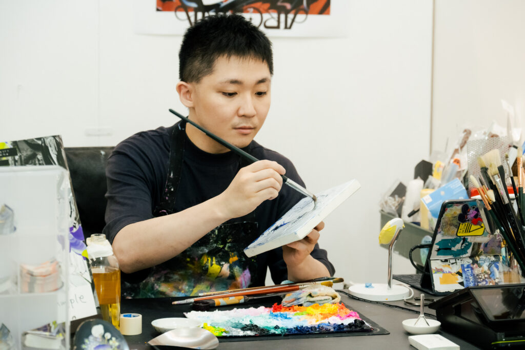 「自分の絵が時代のアイコンになれたら」画家・岡村芳樹さん インタビュー【後編】