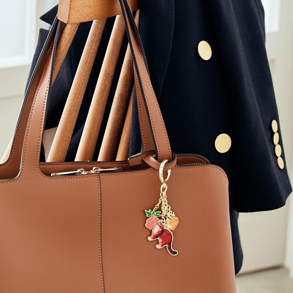 ITEM 01 - Keyring Tea Party 