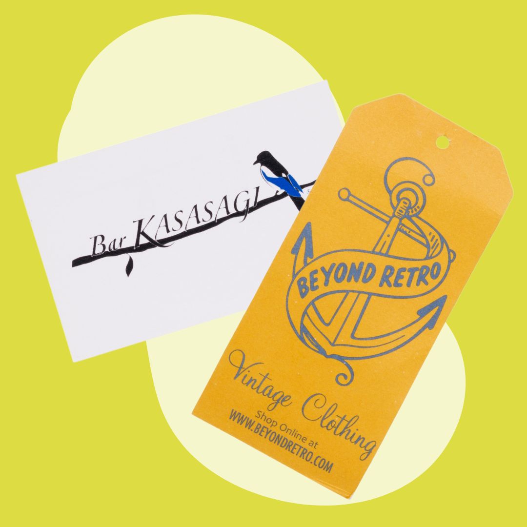 ITEM 03 - お店のカードと洋服のタグ