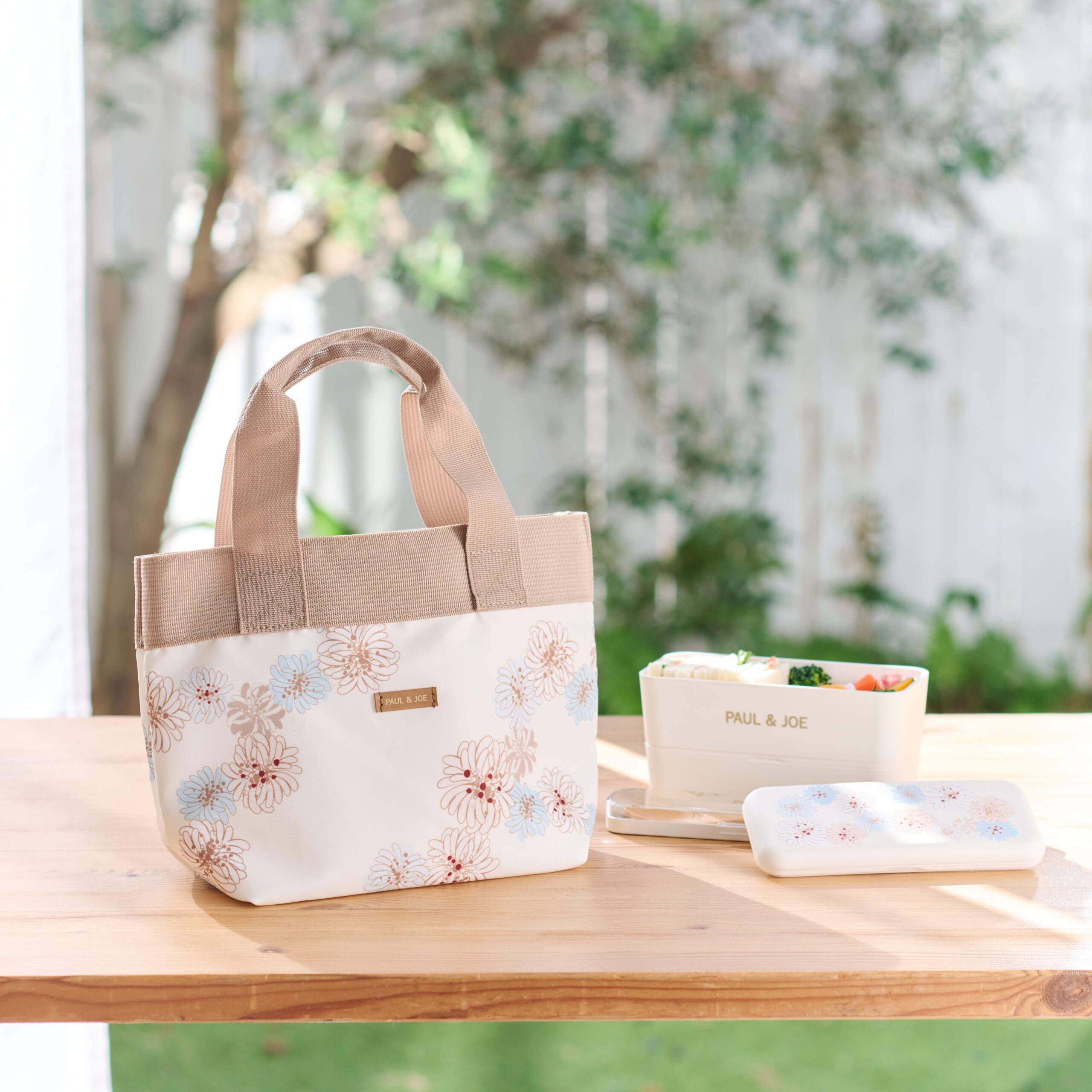 ITEM 06 - Lunch Tote Bag