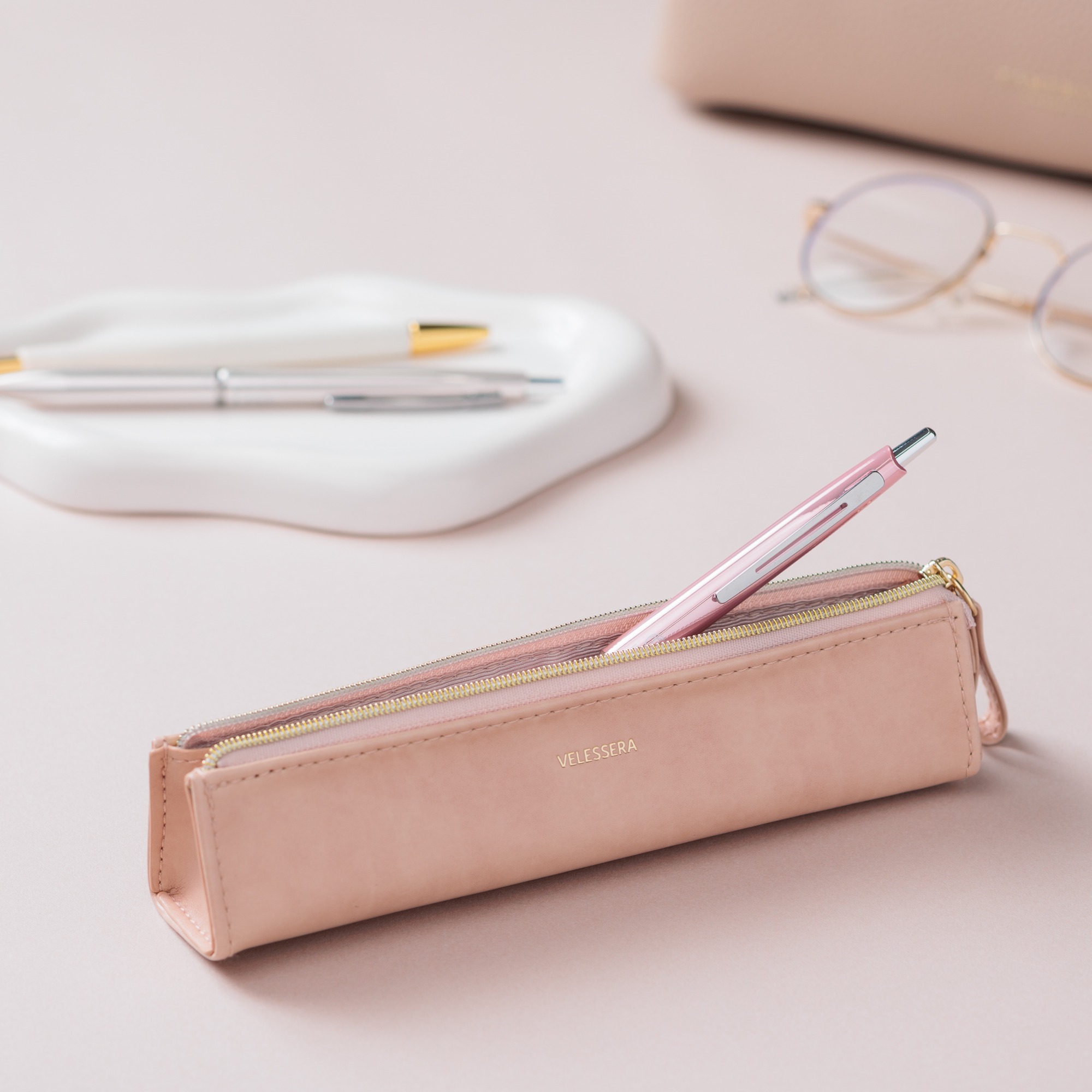 ITEM 03 - ペンケース