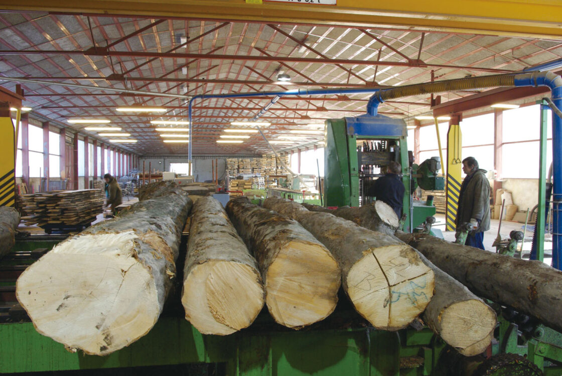 高い品質のチェコの木工製品